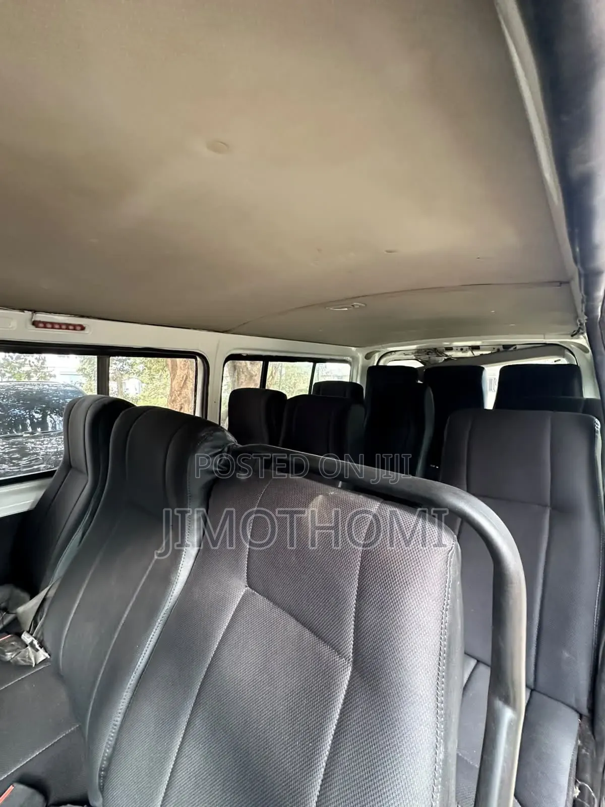 Toyota HiAce 2013 White