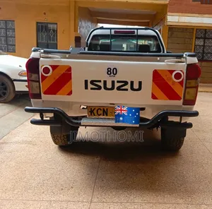 Isuzu D-MAX 2017 White