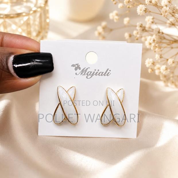 Dainty Earrings - thumbnail 3
