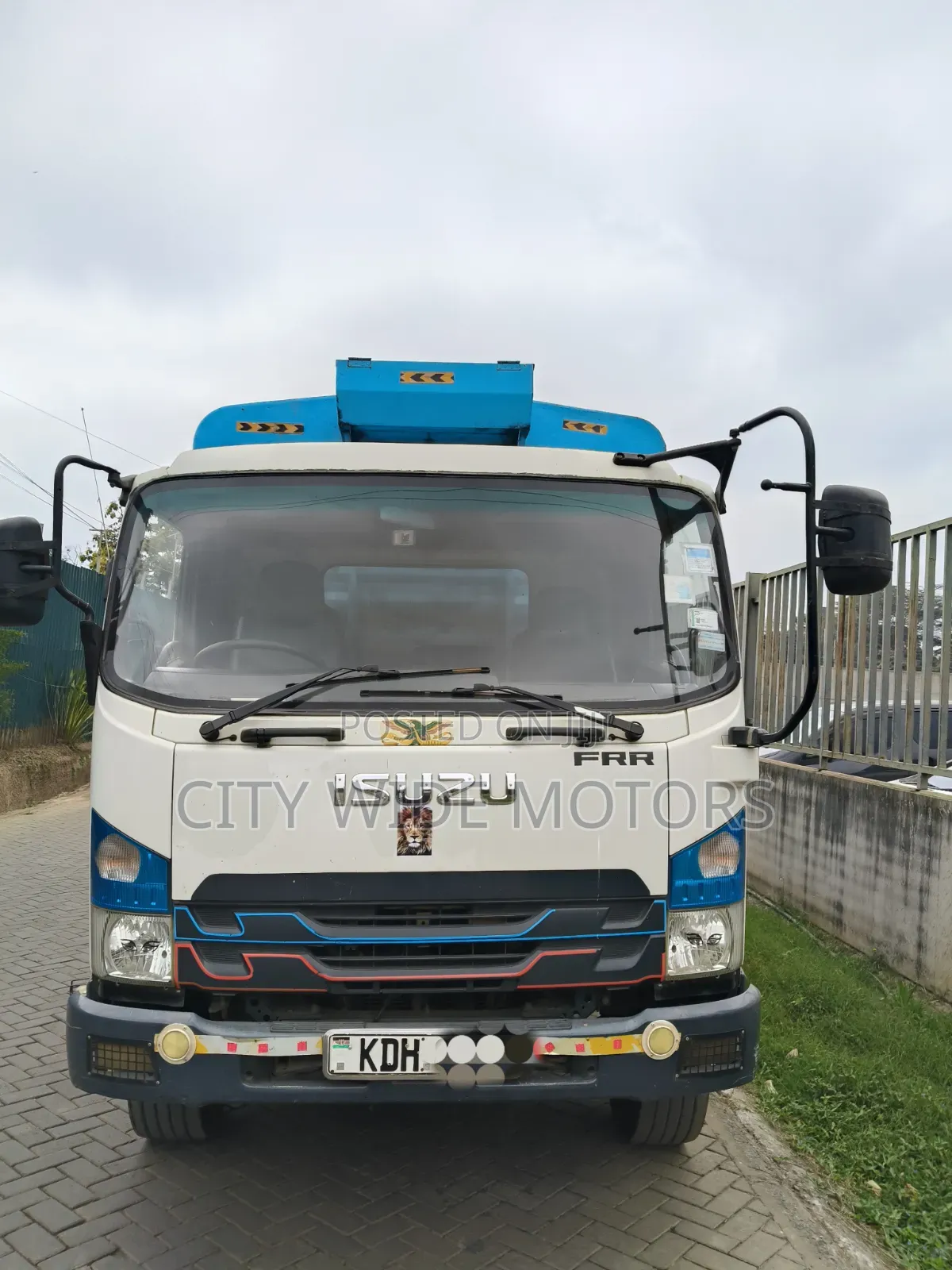 Isuzu FRR 90