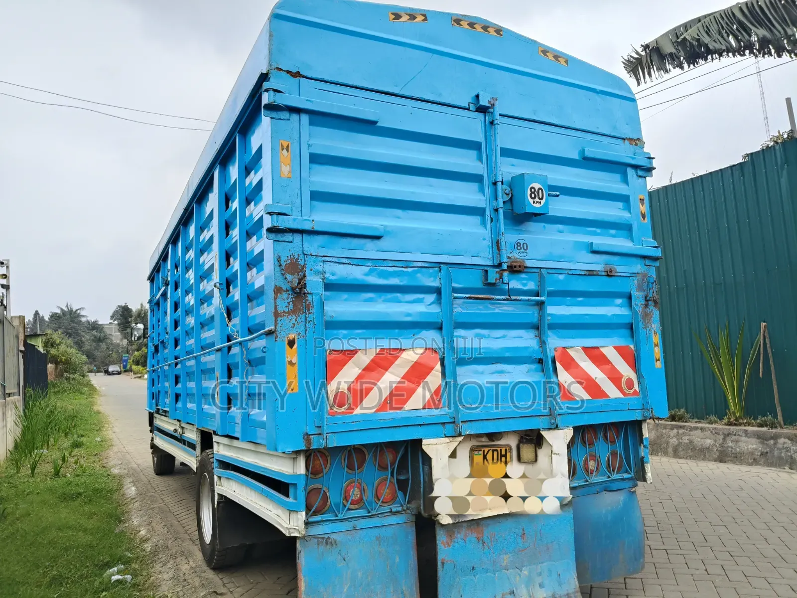 Isuzu FRR 90