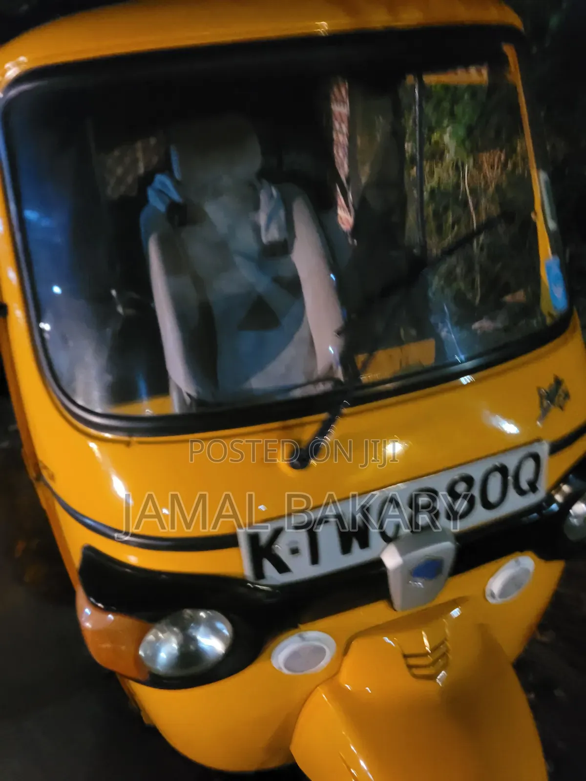 Piaggio 2022 Yellow