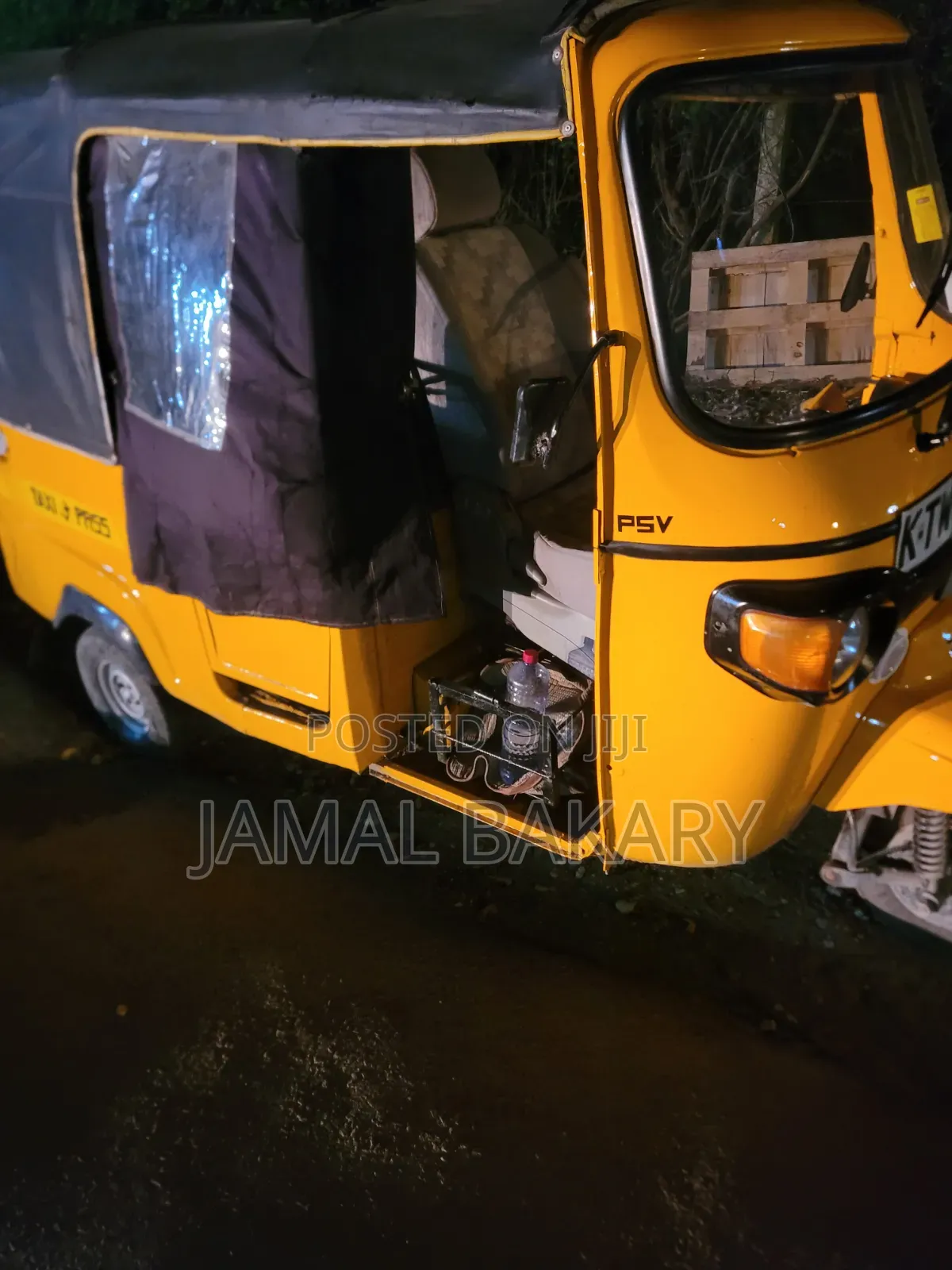 Piaggio 2022 Yellow