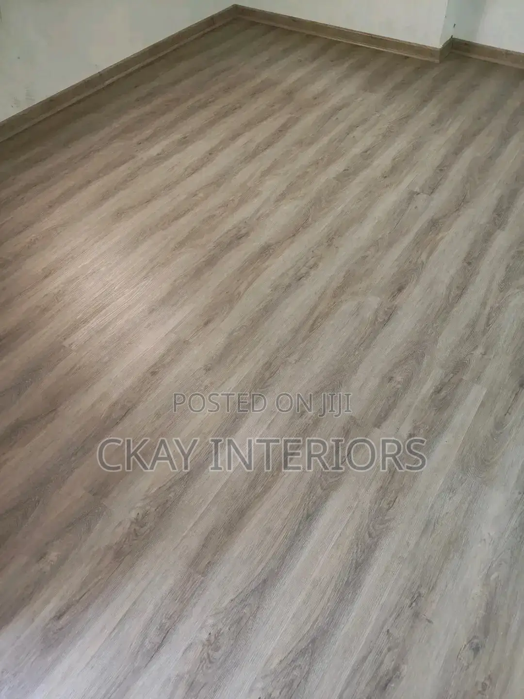 Create a Polished Interior With SPC Flooring