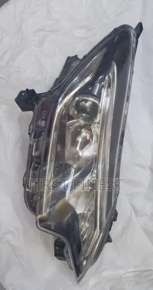Nissan Note 2018 E-Power Xenon (Right Hand Side)