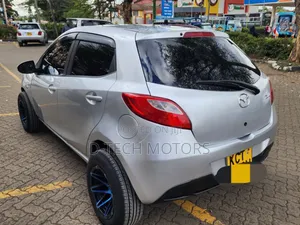 Mazda Demio 2011 Silver