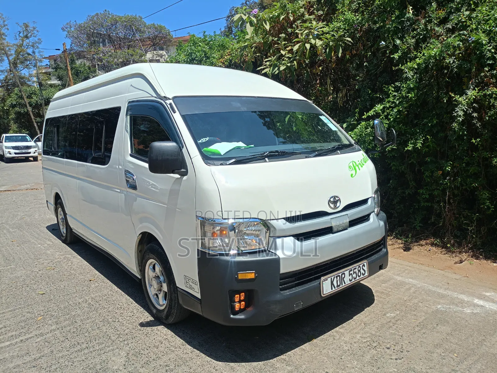 Toyota HiAce 2019 White