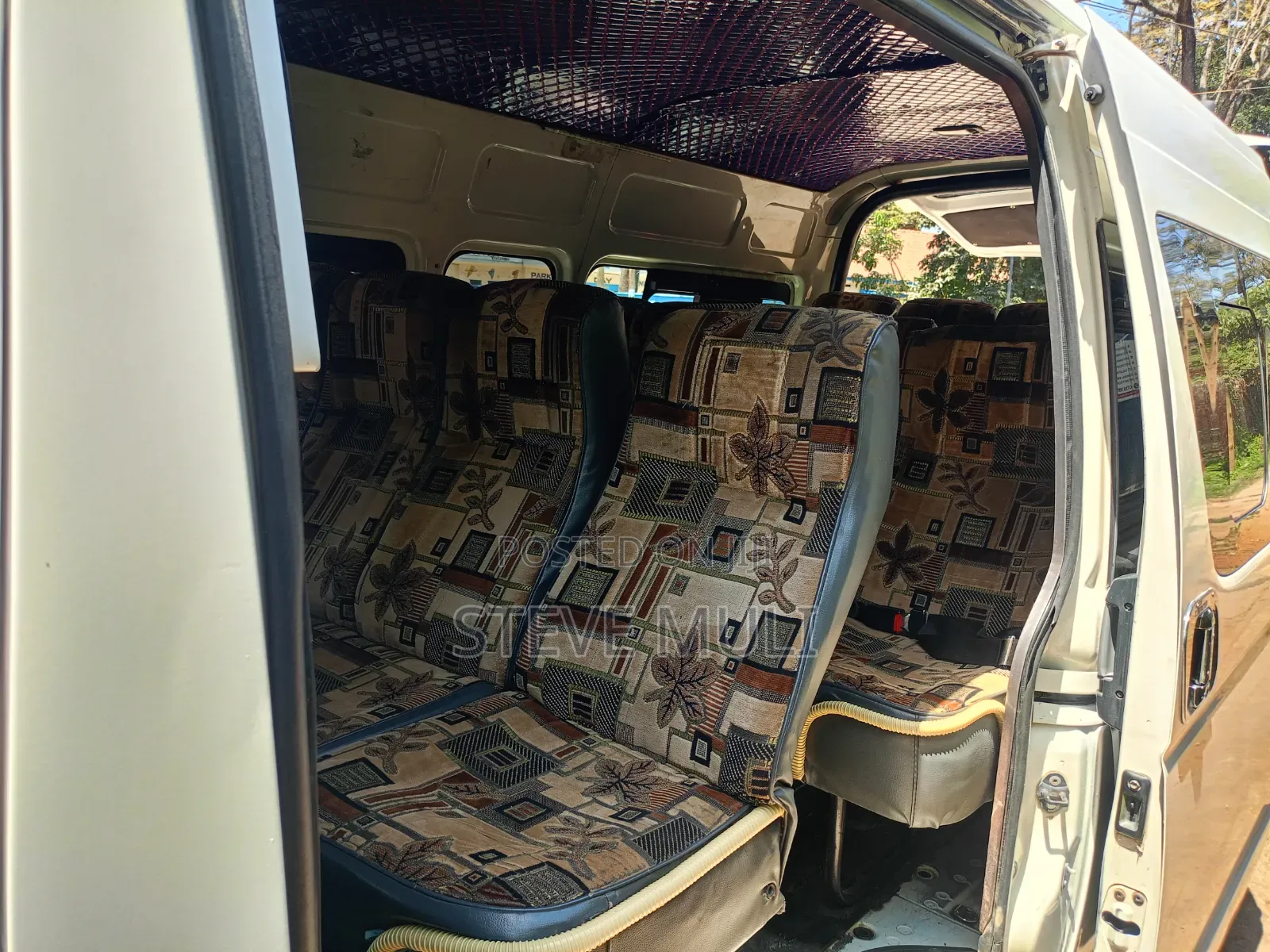 Toyota HiAce 2019 White