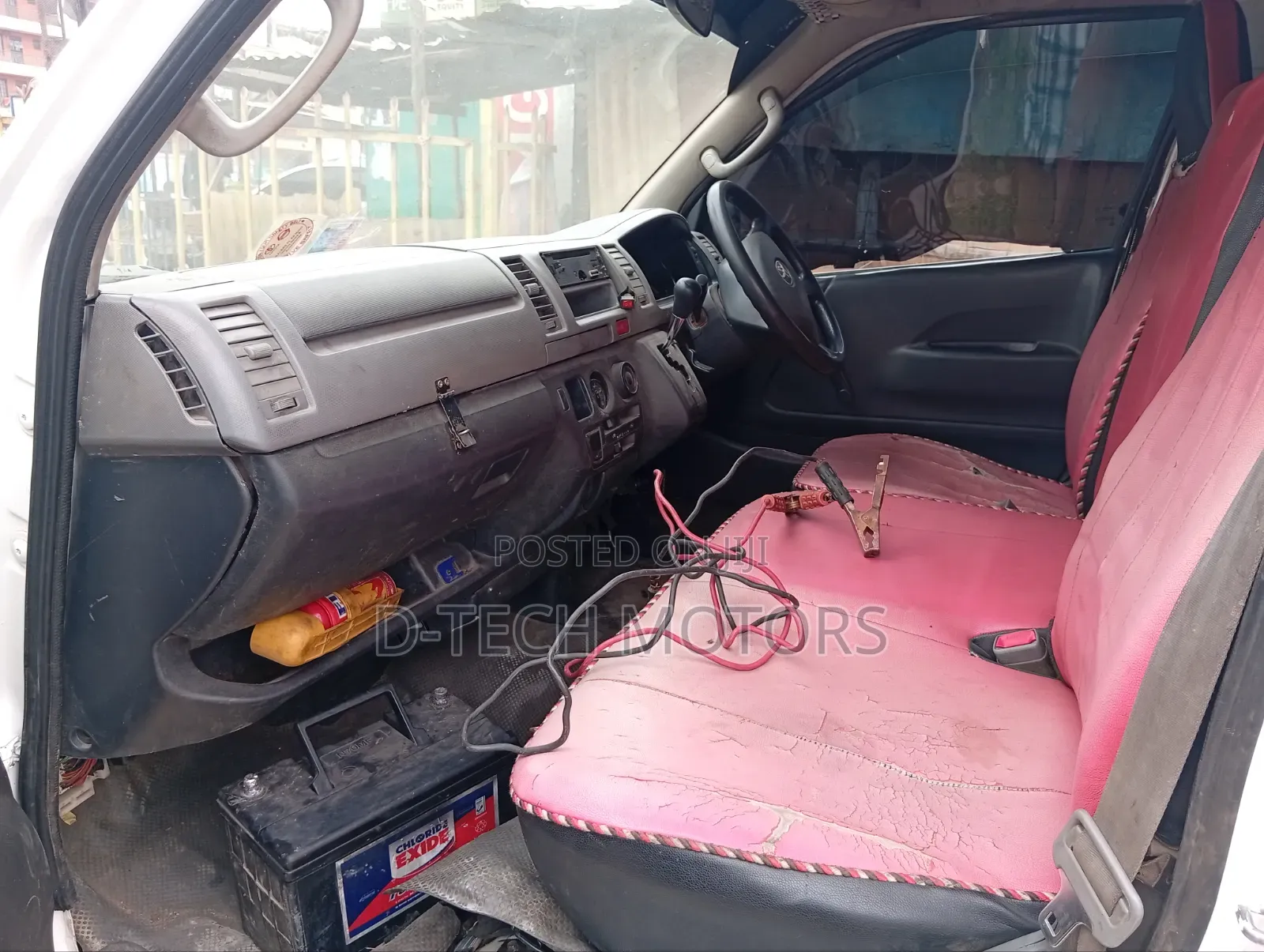 Toyota HiAce 2010 White