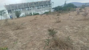 1/8 Are Machakos Highway Makutano