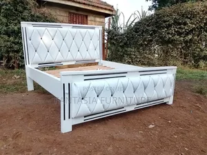 White Mocket Bed Size 5 by 6