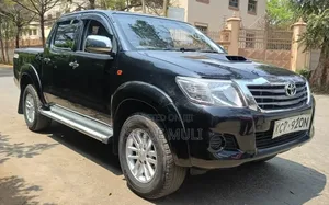 Toyota Hilux 2011 Matt Black