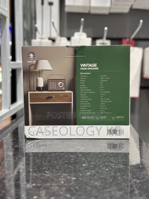 Green Lion Vintage Radio and Bluetooth Speaker