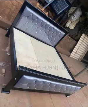 Black 5 by 6 Bed Mocket Beds