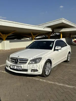 Mercedes-Benz C200 2009 White