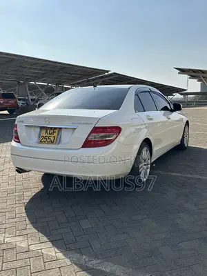 Mercedes-Benz C200 2009 White