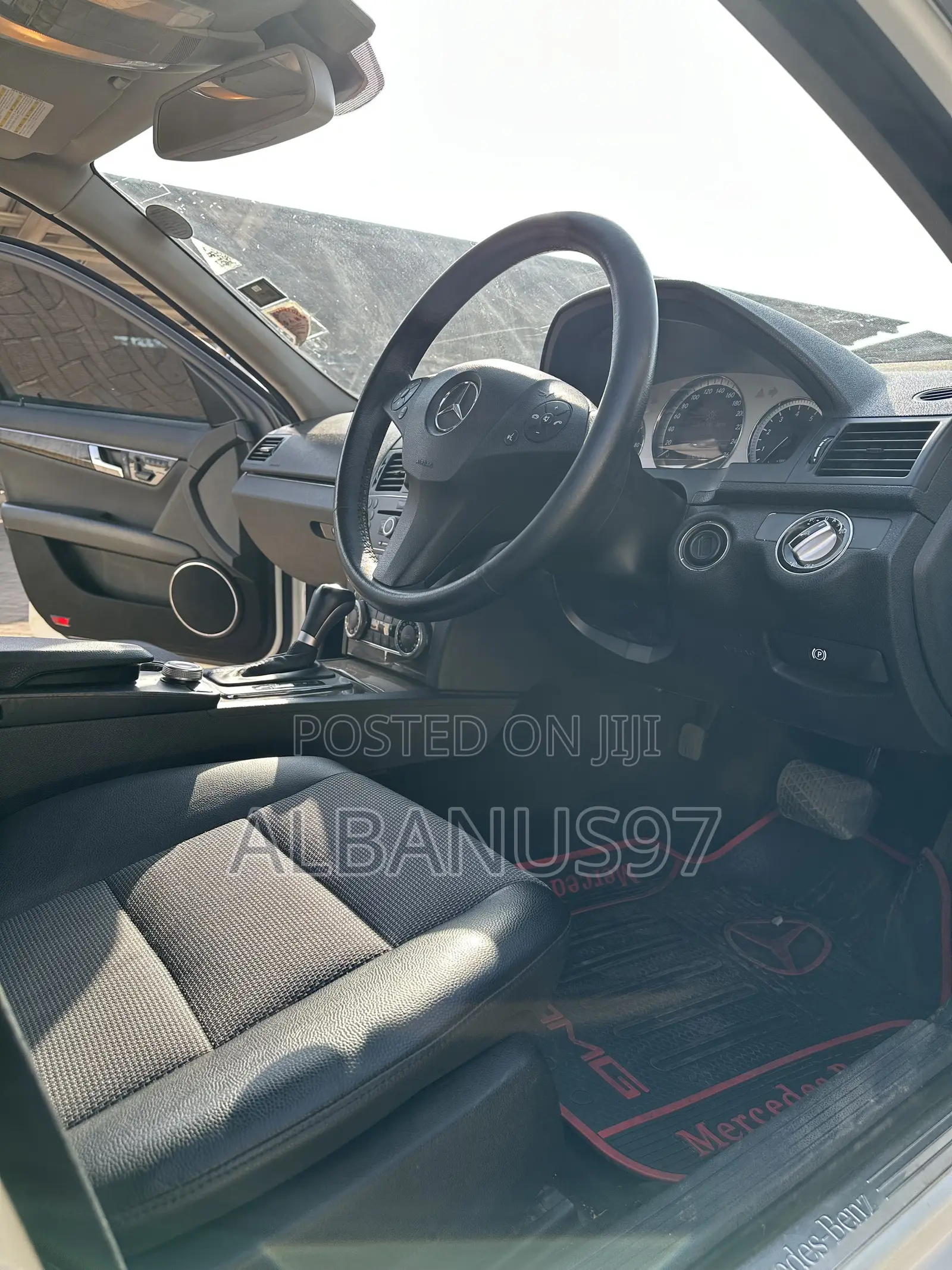Mercedes-Benz C200 2009 White