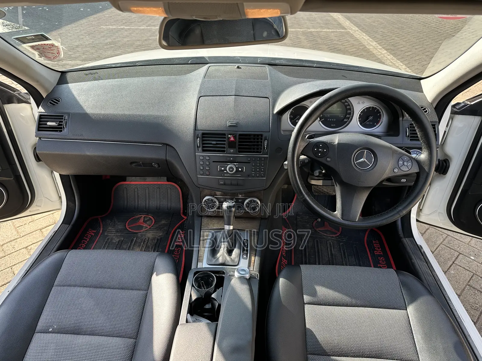 Mercedes-Benz C200 2009 White