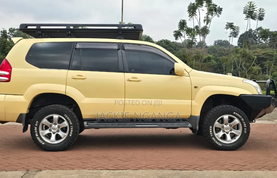Toyota Land Cruiser Prado 2007 Yellow