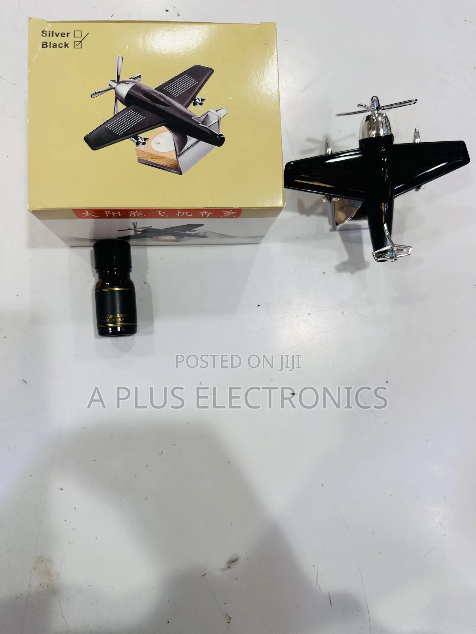 FT2 Solar Car Fragrance Automatic Rotating Air Freshener