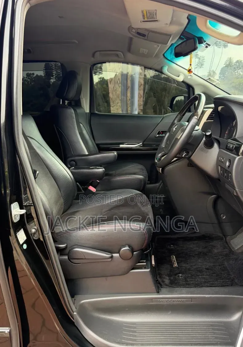 Toyota Vellfire 2014 Black