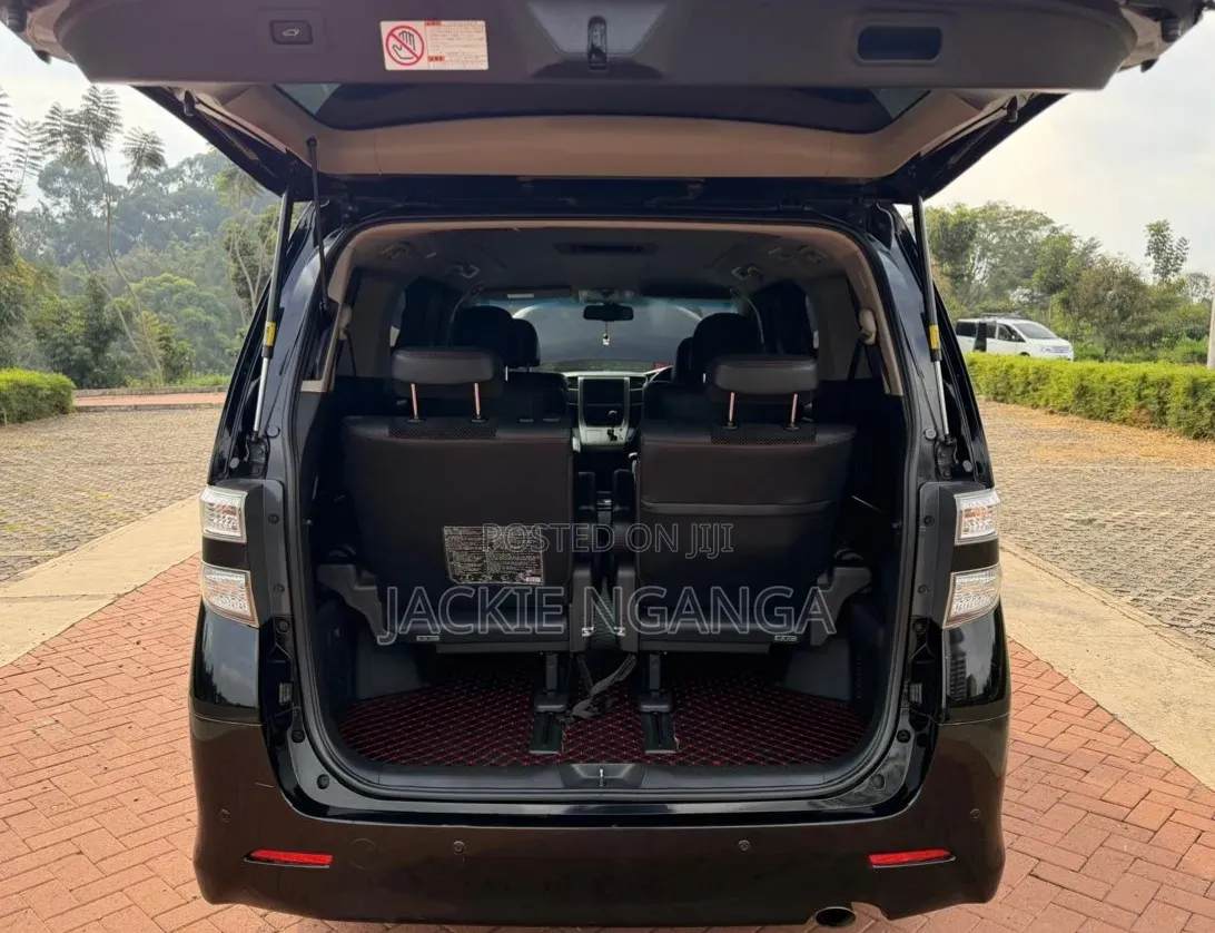 Toyota Vellfire 2014 Black