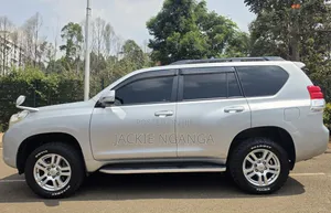 Toyota Land Cruiser Prado 2011 White