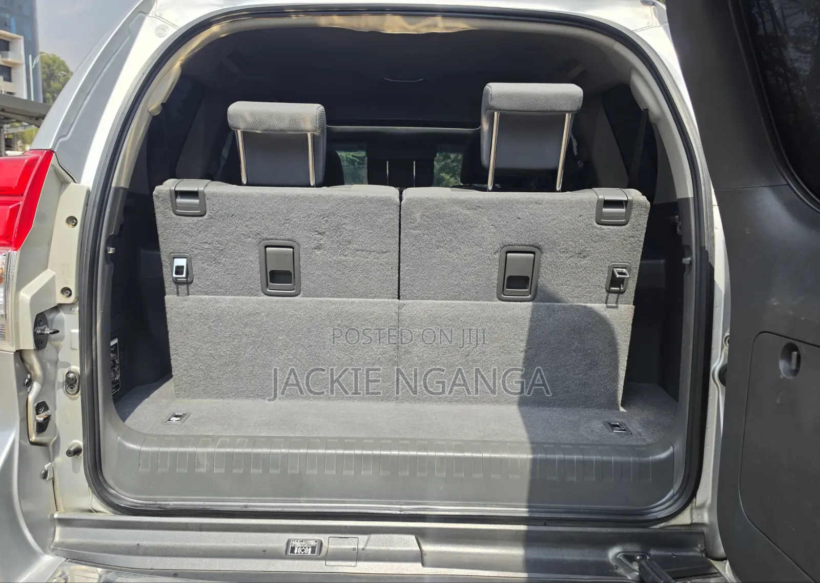 Toyota Land Cruiser Prado 2011 White