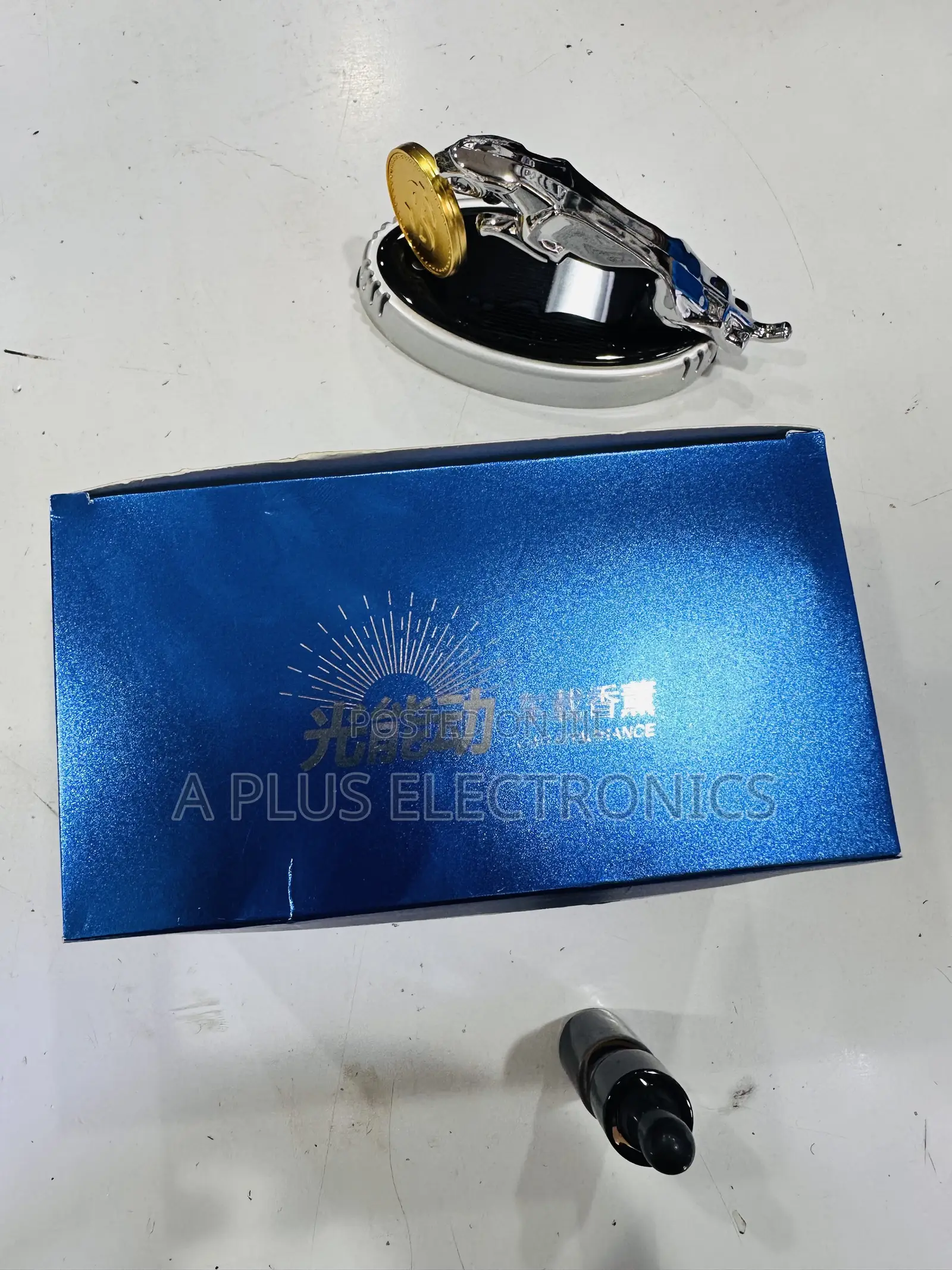 Jaguar Solar Powered Aroma Diffuser Car Dashboard Fragrance