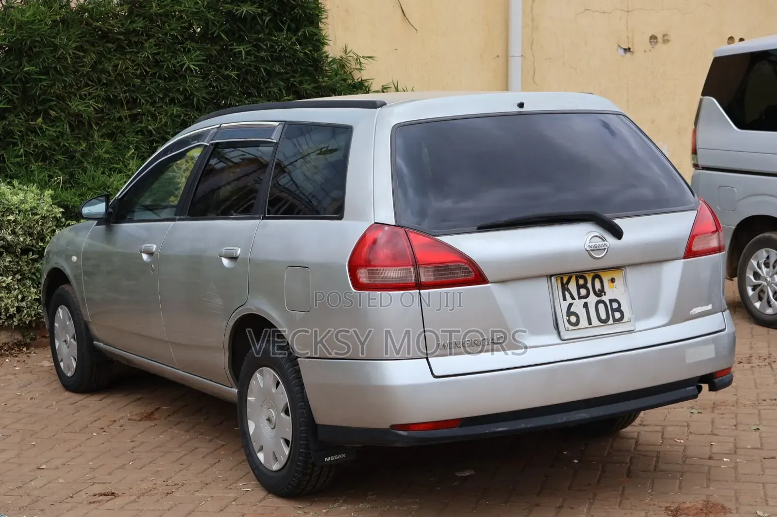 Nissan Wingroad 2004 Silver