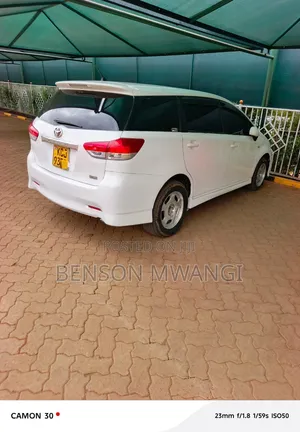 Toyota Wish 2010 White