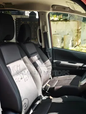 Nissan Serena 2020 Maroon