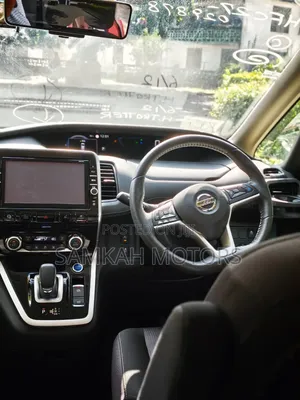 Nissan Serena 2020 Maroon