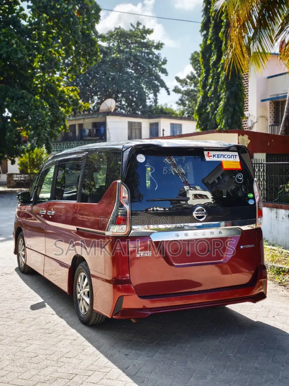 Nissan Serena 2020 Maroon