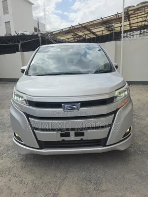 Toyota Noah 2020 Silver