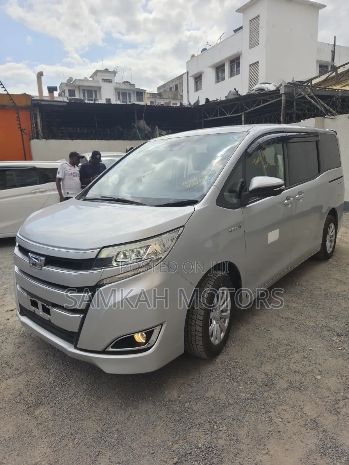 Toyota Noah 2020 Silver