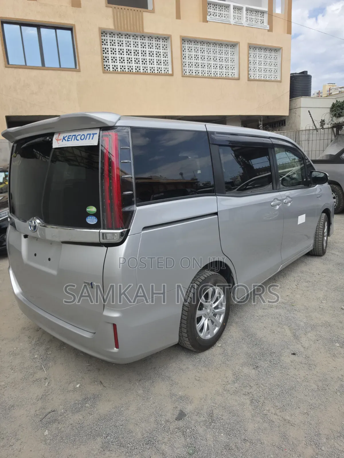 Toyota Noah 2020 Silver