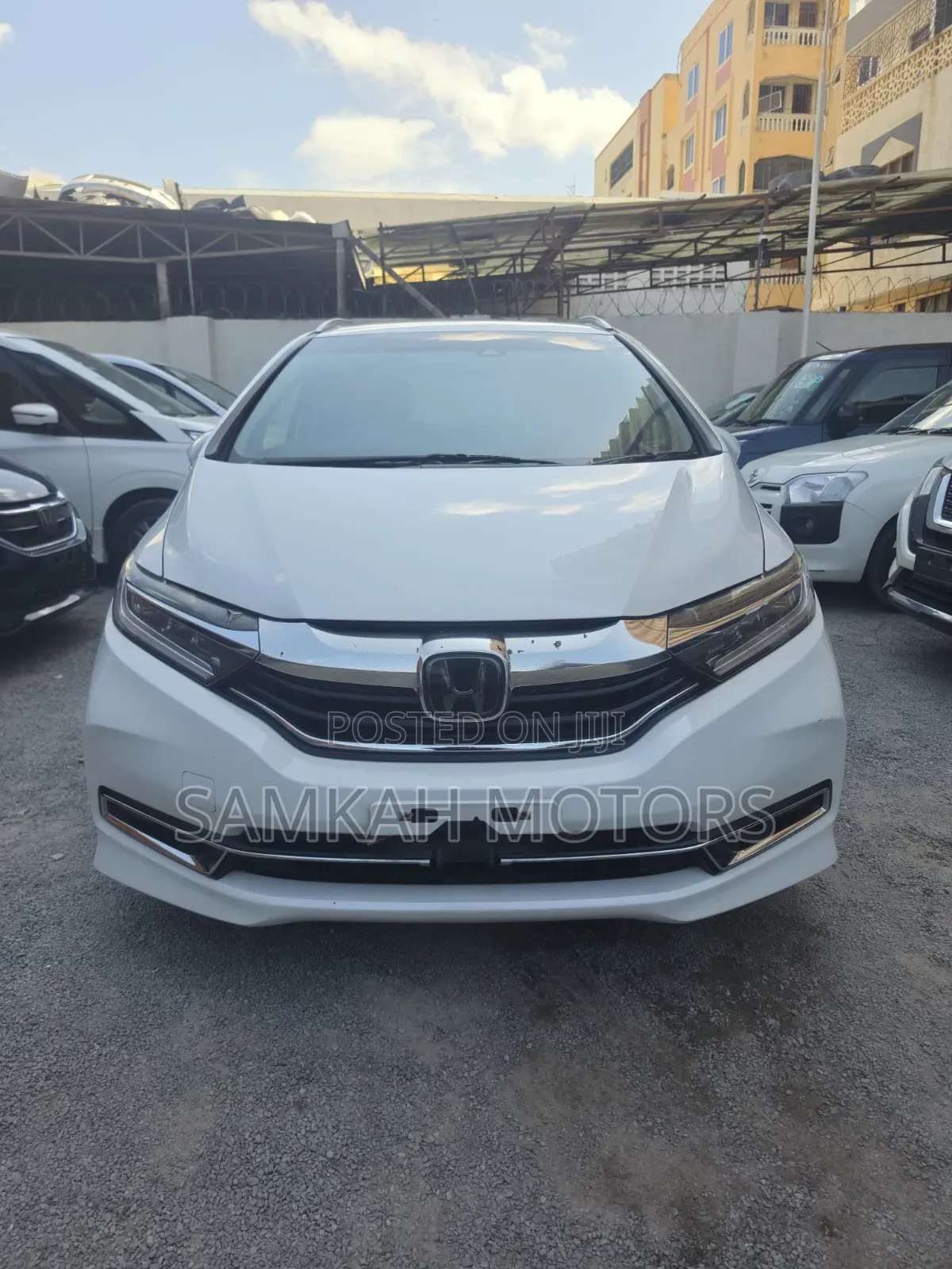Honda Fit Shuttle 2020 White