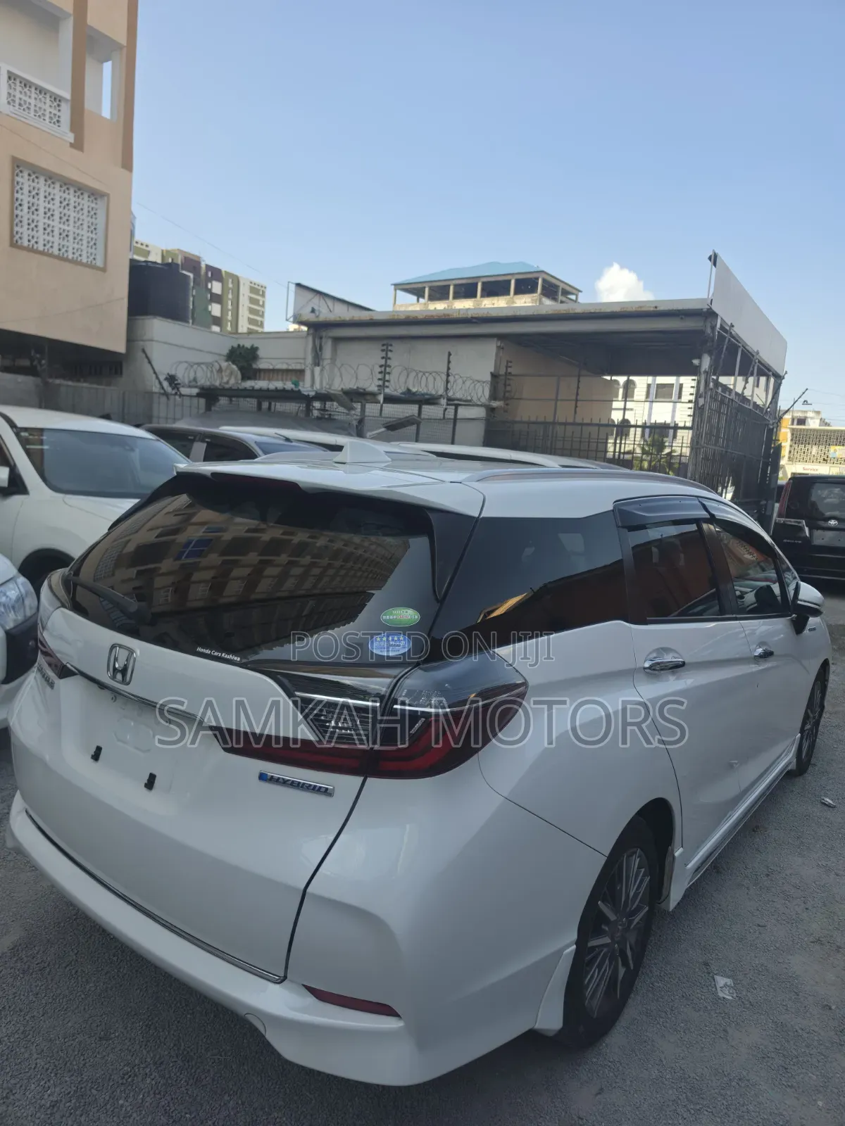Honda Fit Shuttle 2020 White