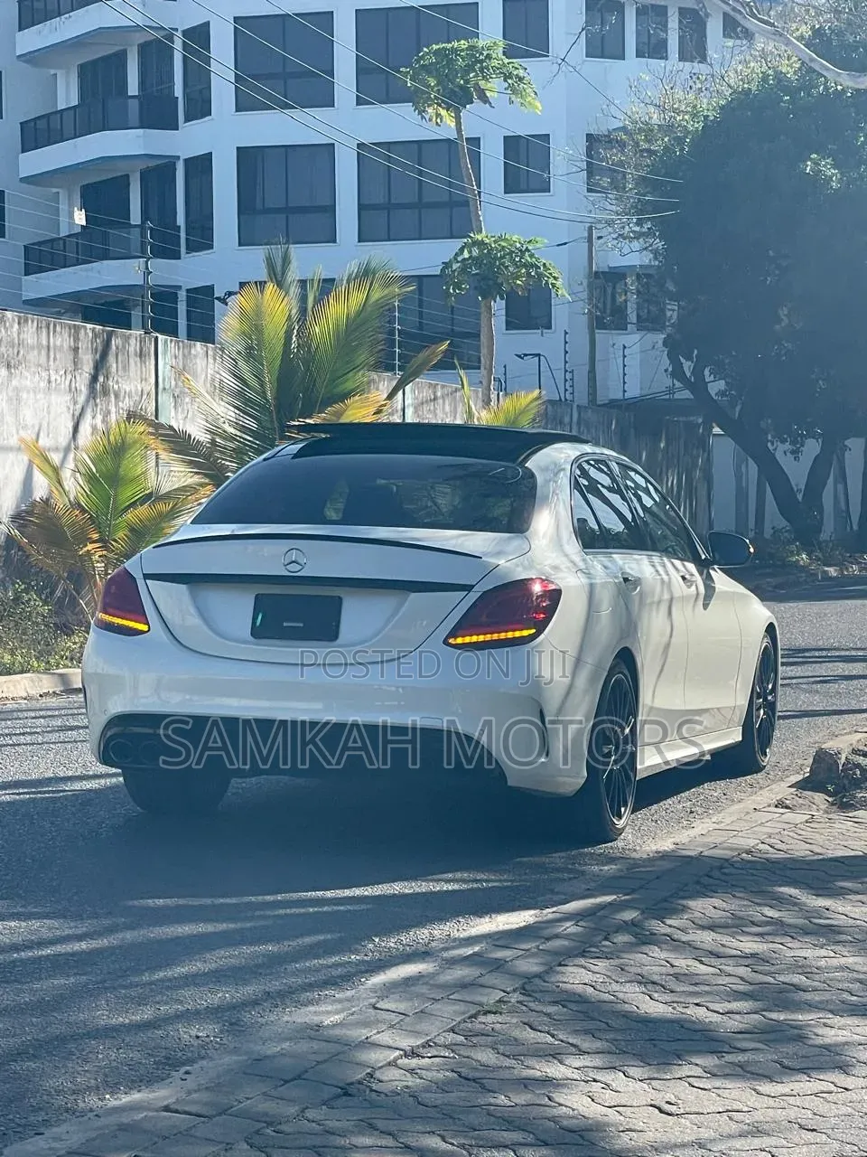 Mercedes-Benz C200 2020 White