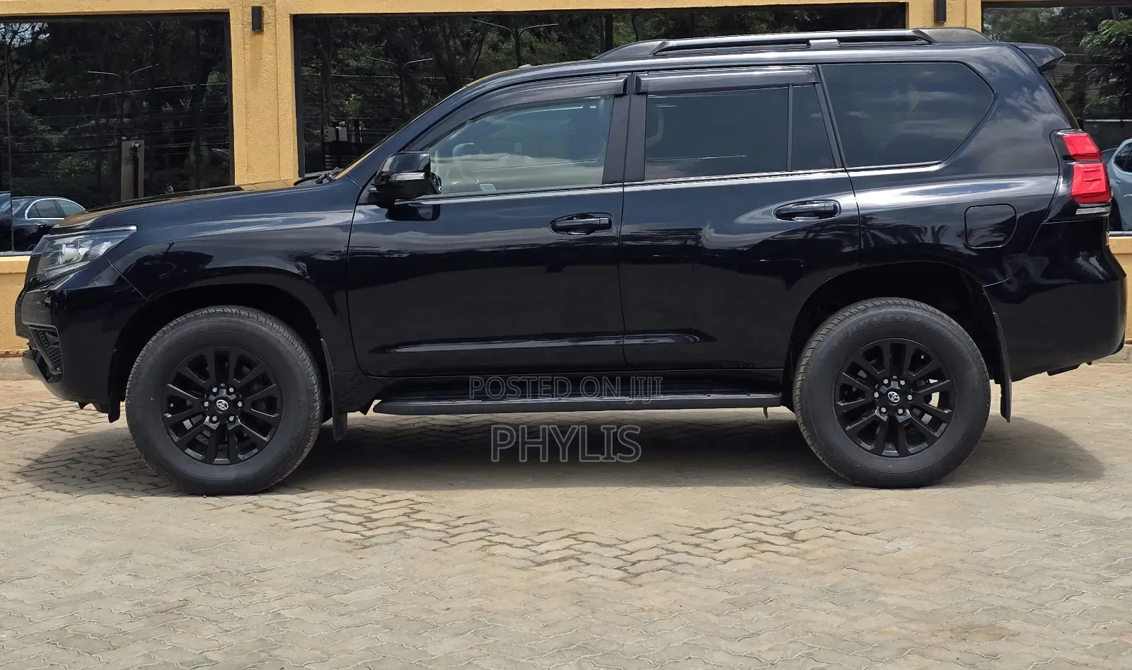 Toyota Land Cruiser Prado 2021 Black