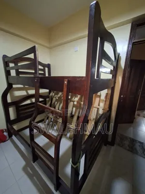 Bunk Bed 4 X 6, 3.5 X 6