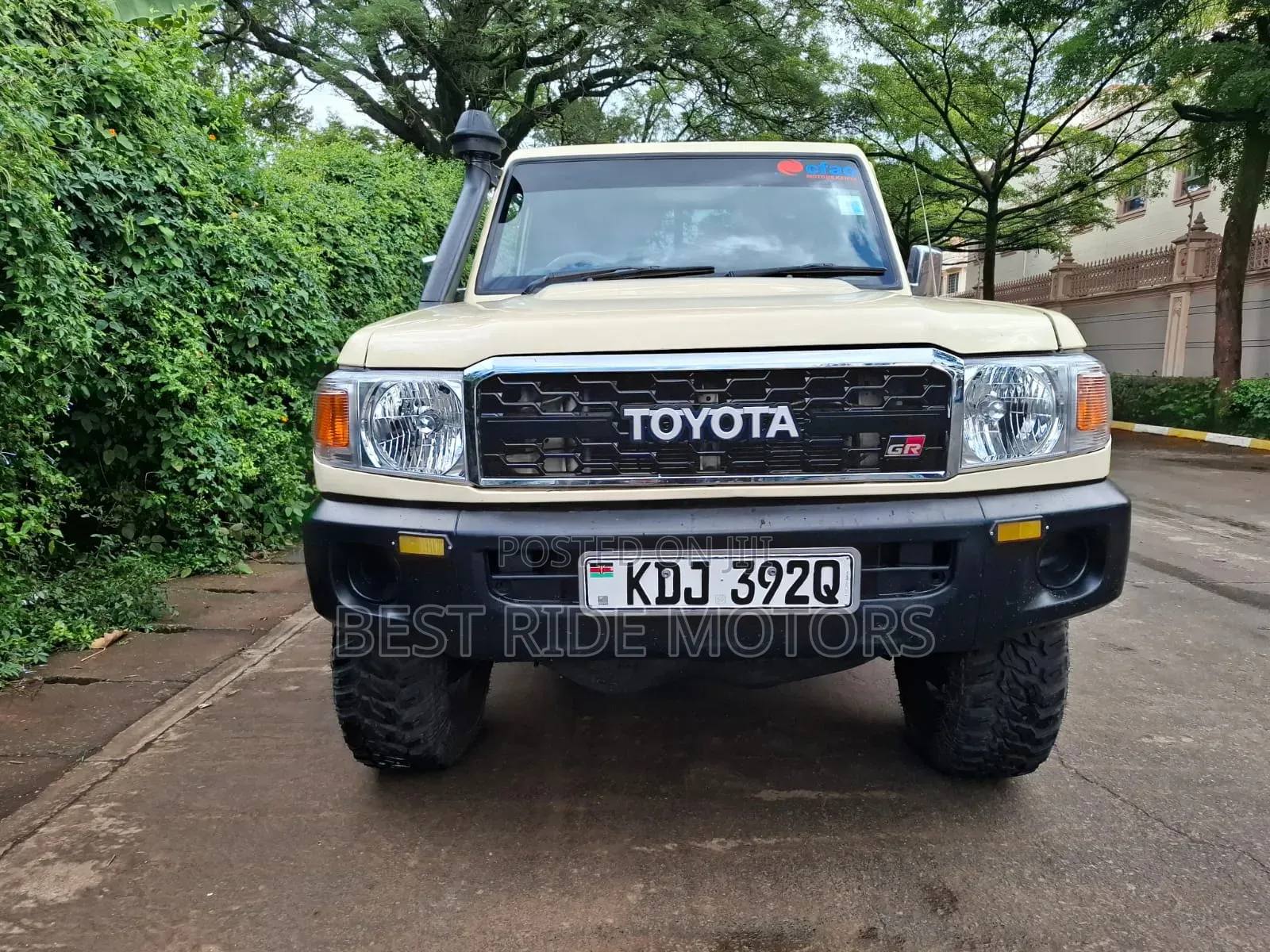 Toyota Land Cruiser 79 Series 2002 Beige