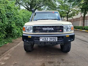 Toyota Land Cruiser 79 Series 2002 Beige
