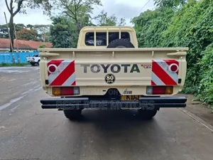 Toyota Land Cruiser 79 Series 2002 Beige