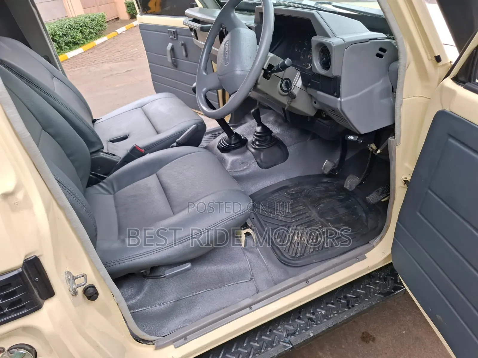 Toyota Land Cruiser 79 Series 2002 Beige