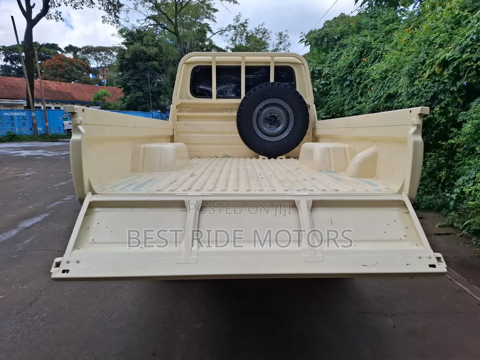 Toyota Land Cruiser 79 Series 2002 Beige