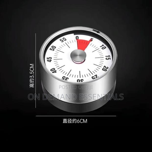 Kitchen Timer With a Magnetic Back - thumbnail 2