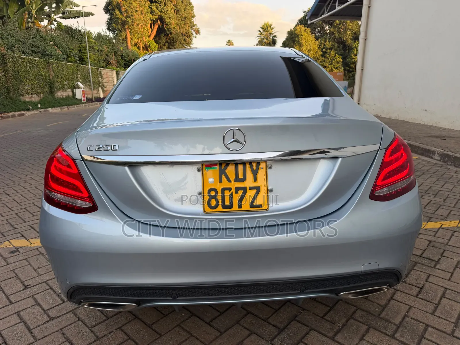 Mercedes-Benz C250 2015 Silver