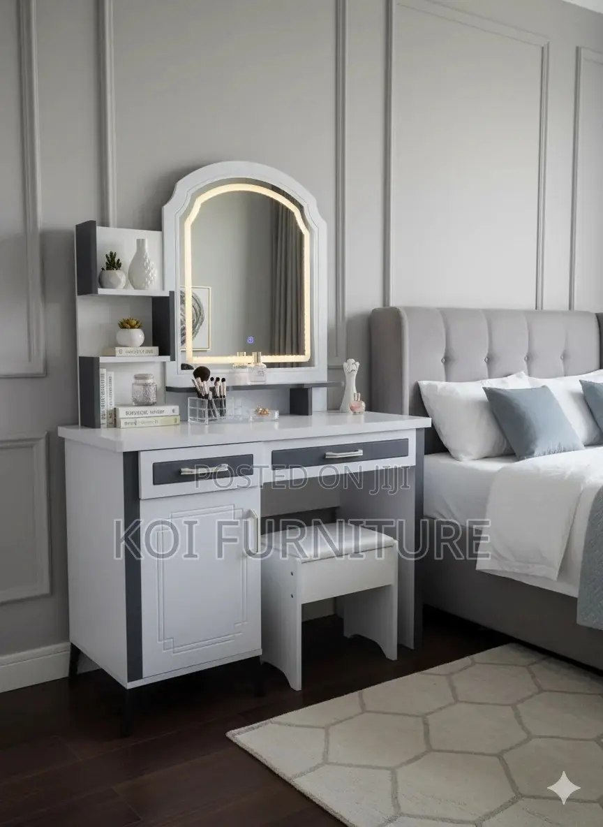 Dressers; Dressing Room Modern Make Up Vanity Set